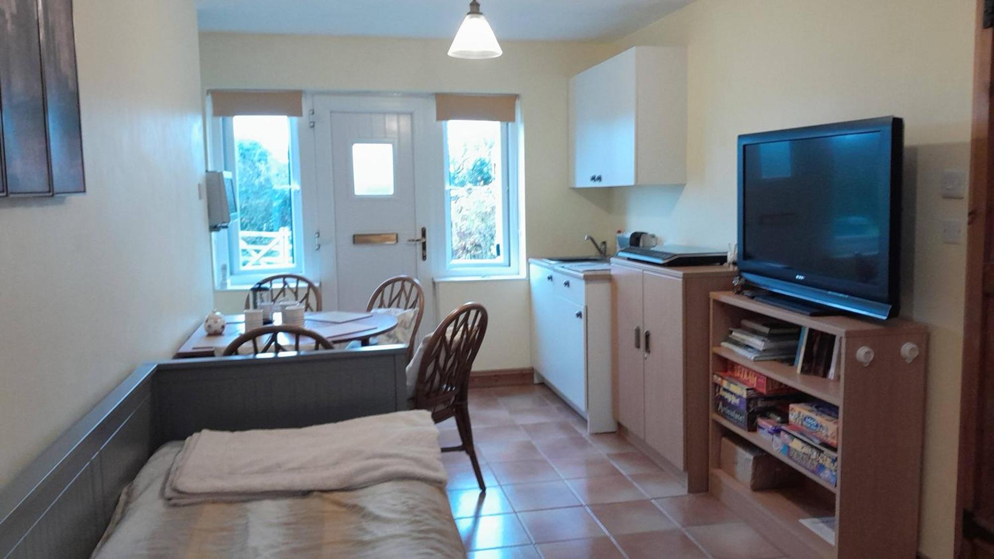 Rural Retreat, Central Location, Close To Beaches Camborne Ngoại thất bức ảnh